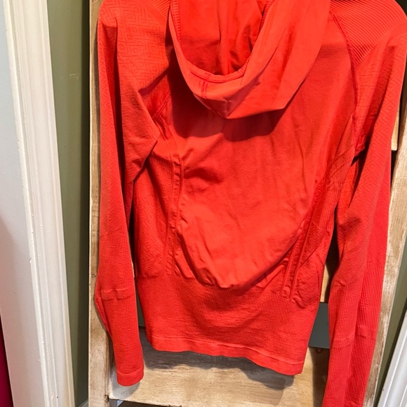 Athleta Long Sleeve with Hood Top - Picture 6 of 10